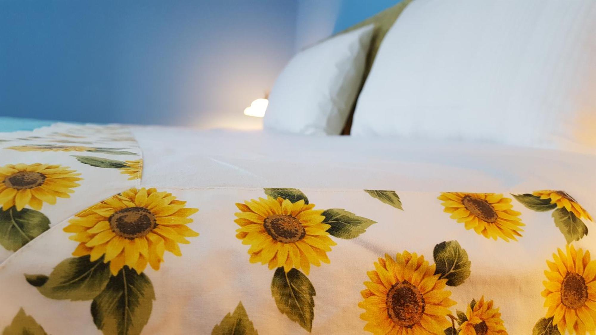 Hotel Vila 15 - Center Тирана Екстер'єр фото