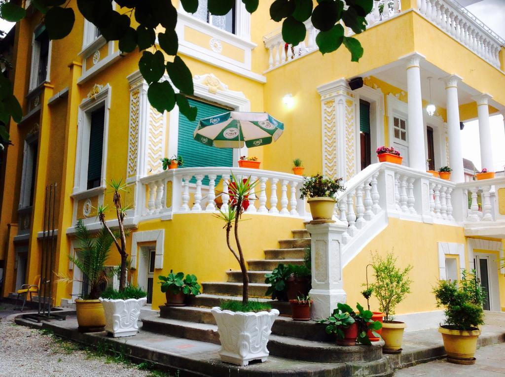 Hotel Vila 15 - Center Тирана Екстер'єр фото